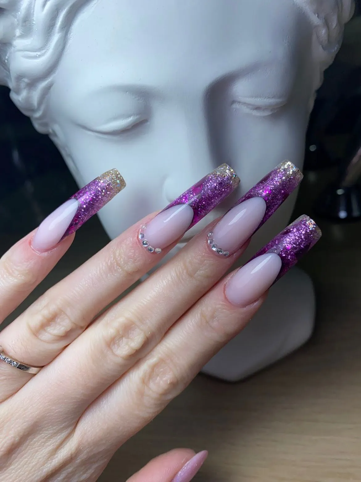 Aurora Nailroom - rad 9