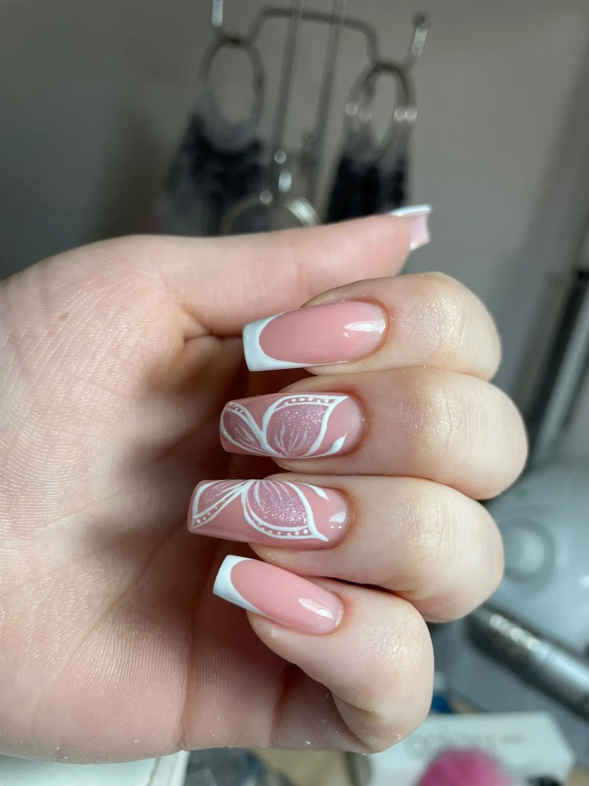 Aurora Nailroom - rad 13